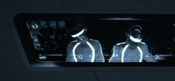 Illustration for article titled Tron: Legacy Reviewed by Tron Guy Himself